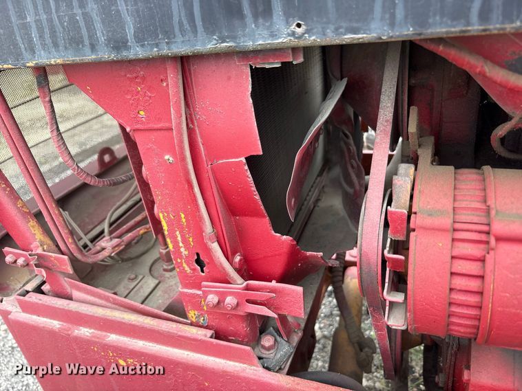 image for item FK2124 1988 Case IH 585 tractor