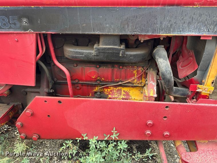 image for item FK2124 1988 Case IH 585 tractor