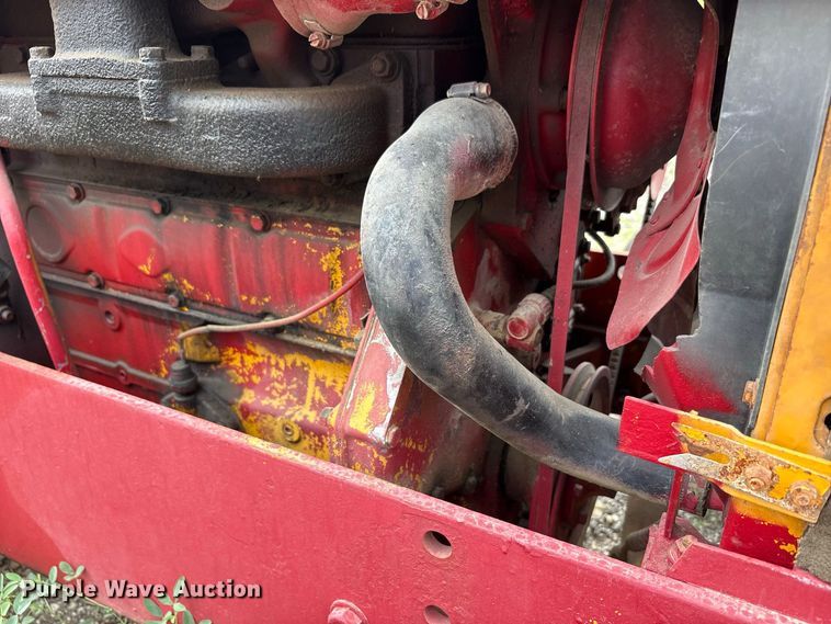image for item FK2124 1988 Case IH 585 tractor