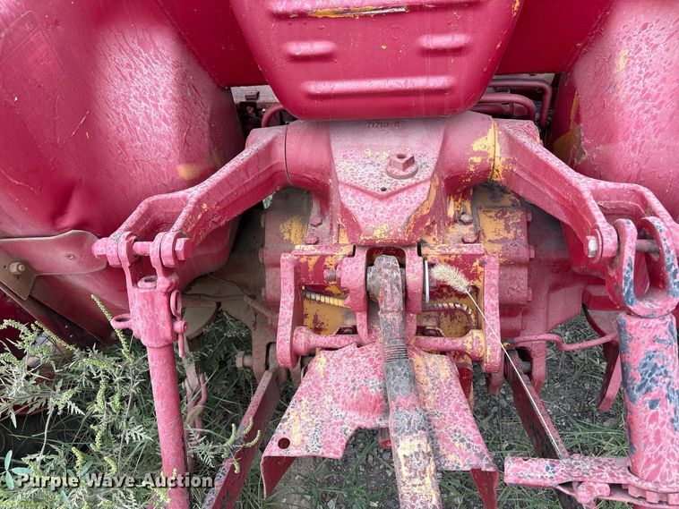 image for item FK2124 1988 Case IH 585 tractor