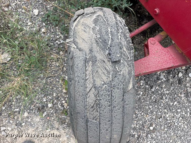 image for item FK2124 1988 Case IH 585 tractor