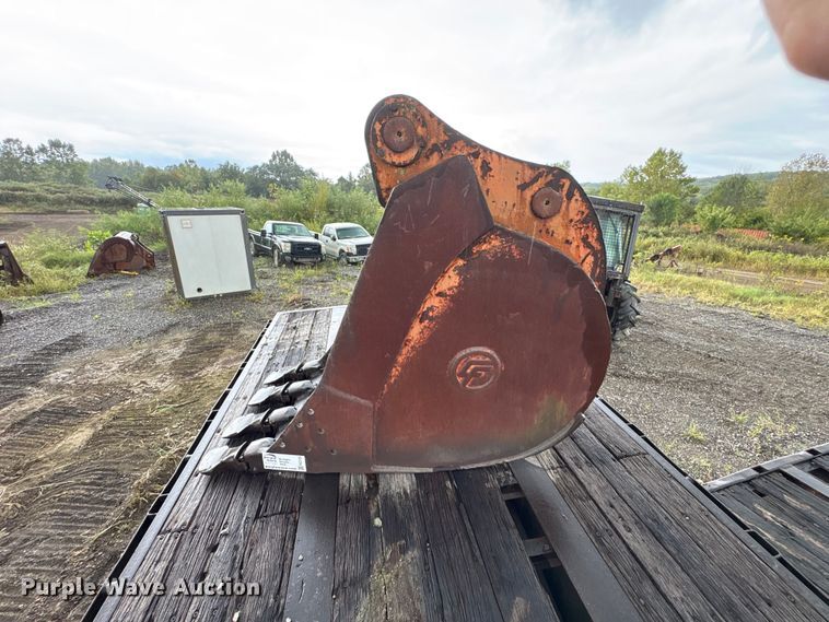 image for item FK2125 Excavator bucket