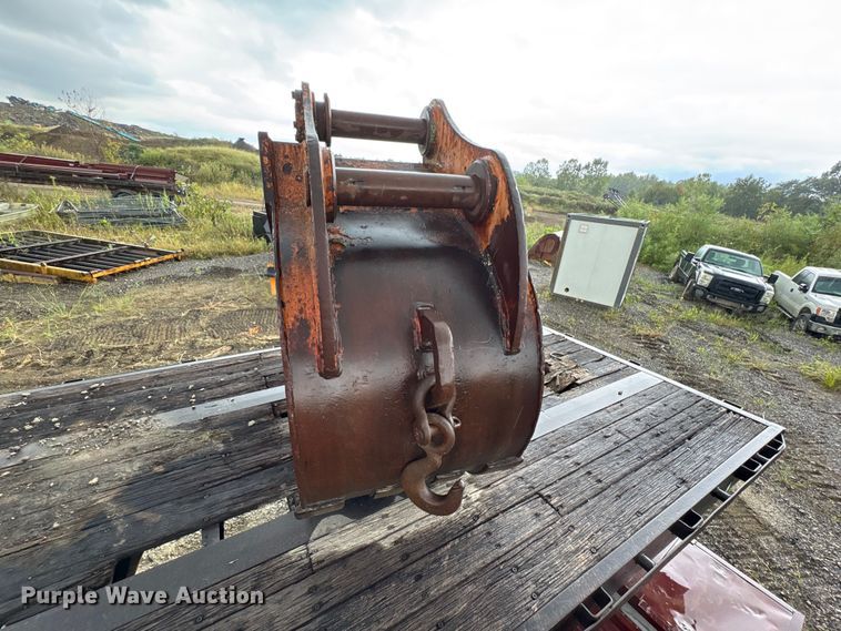 image for item FK2125 Excavator bucket