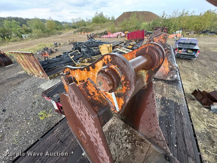 image for item FK2125 Excavator bucket