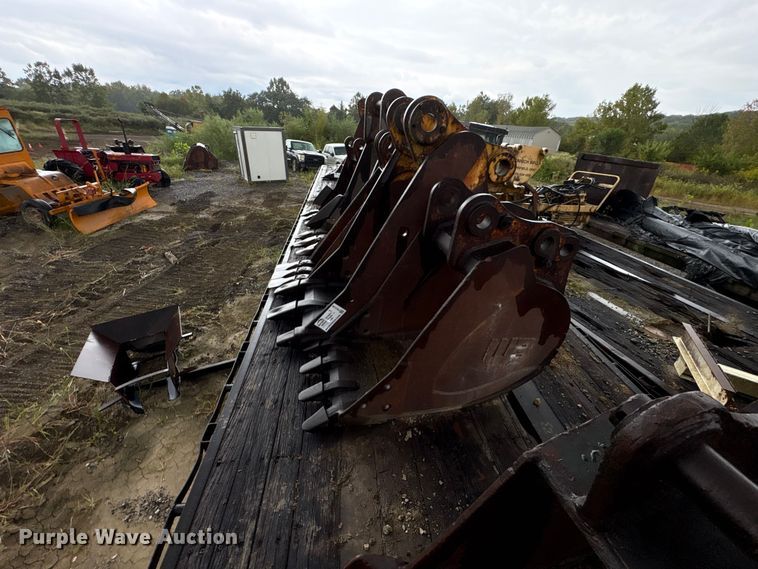 image for item FK2126 (5) Excavator buckets
