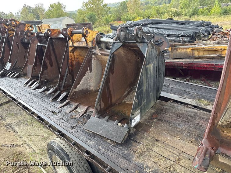 image for item FK2127 (5) Excavator buckets