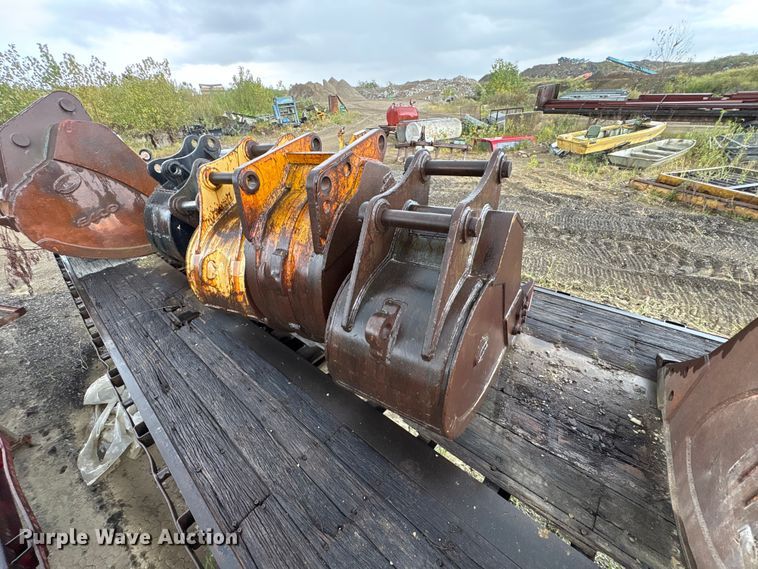 image for item FK2127 (5) Excavator buckets