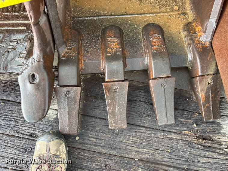 image for item FK2127 (5) Excavator buckets