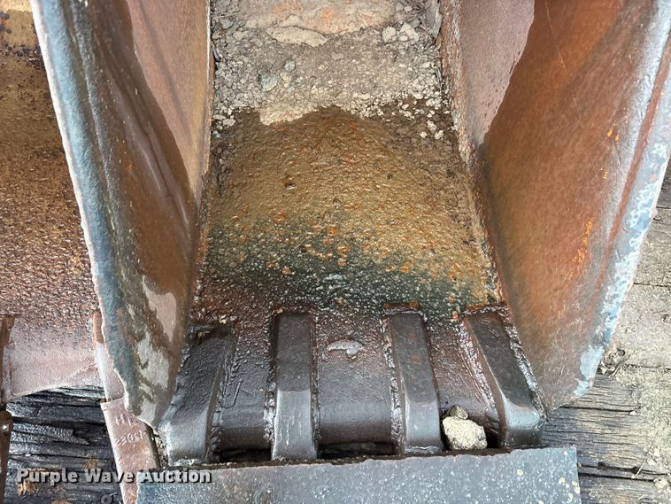 image for item FK2127 (5) Excavator buckets