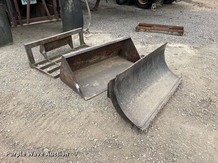 image for item FK2129 Compact utility loader attachments