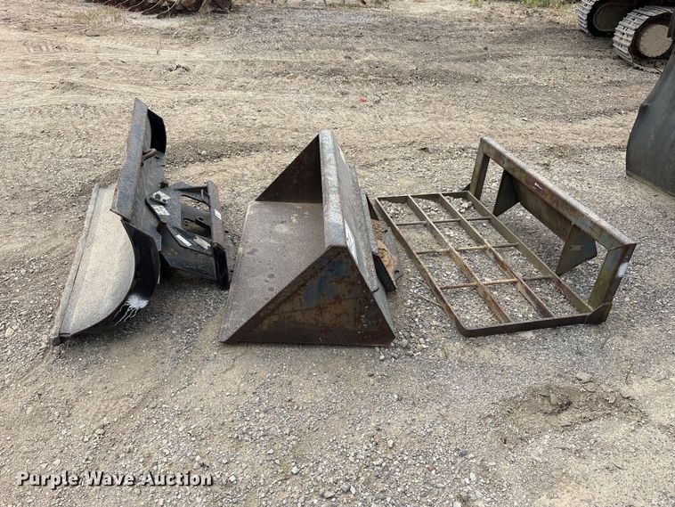 image for item FK2129 Compact utility loader attachments