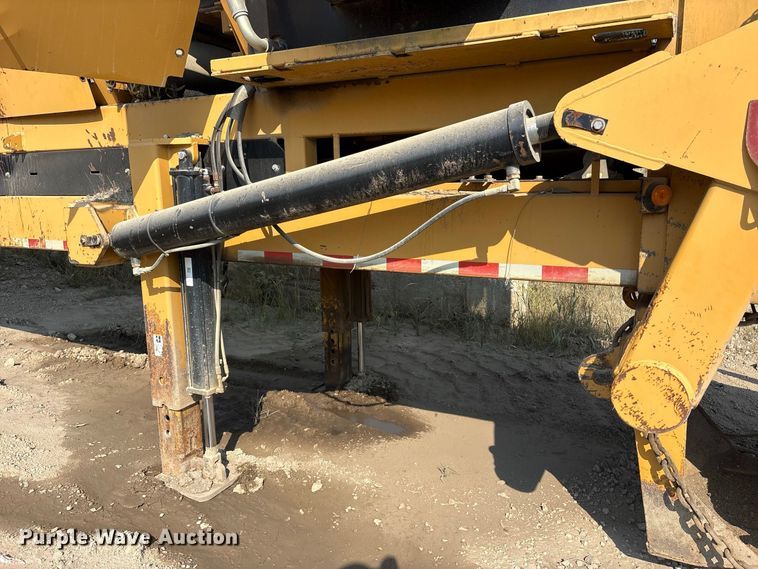 image for item FK2133 2010 Vermeer by Wildcat TR626 trommel screen