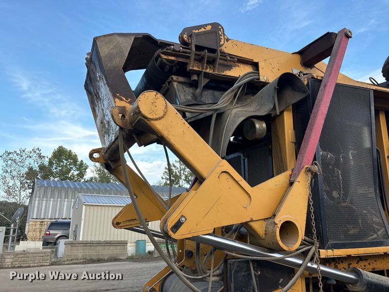 image for item FK2133 2010 Vermeer by Wildcat TR626 trommel screen