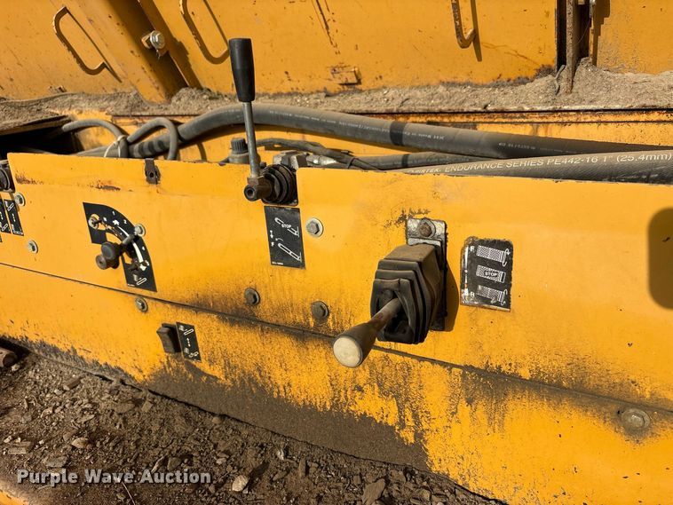 image for item FK2133 2010 Vermeer by Wildcat TR626 trommel screen