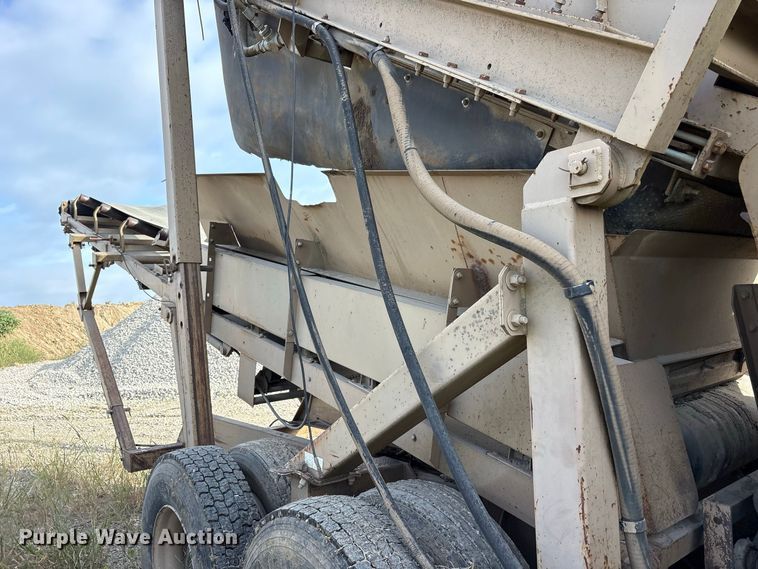 image for item FK2134 The Screen Machine Spyder screening plant
