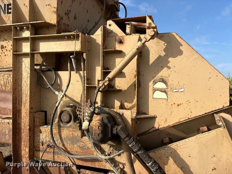 image for item FK2134 The Screen Machine Spyder screening plant