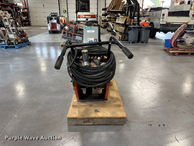 image for item FK2135 Concrete saw