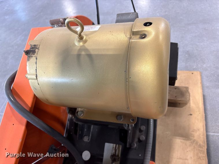 image for item FK2135 Concrete saw