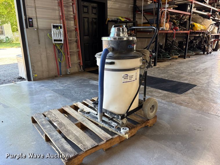 image for item FK2139 Crusader slurry vacuum