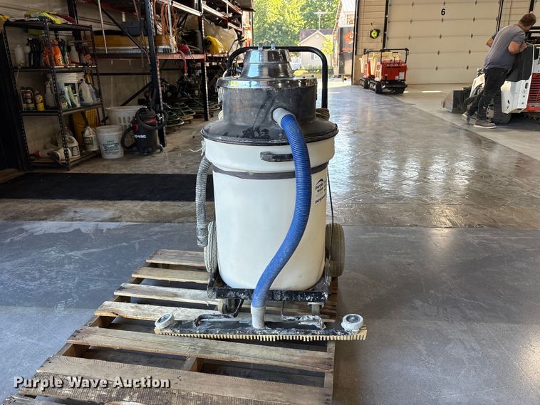 image for item FK2139 Crusader slurry vacuum