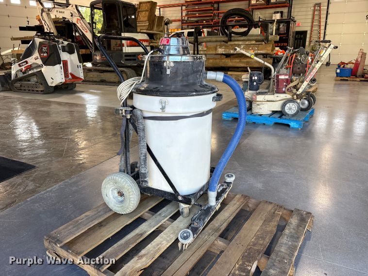 image for item FK2139 Crusader slurry vacuum