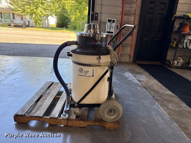 image for item FK2139 Crusader slurry vacuum