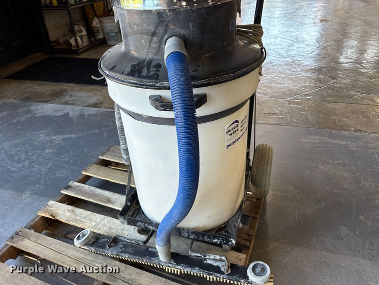 image for item FK2139 Crusader slurry vacuum