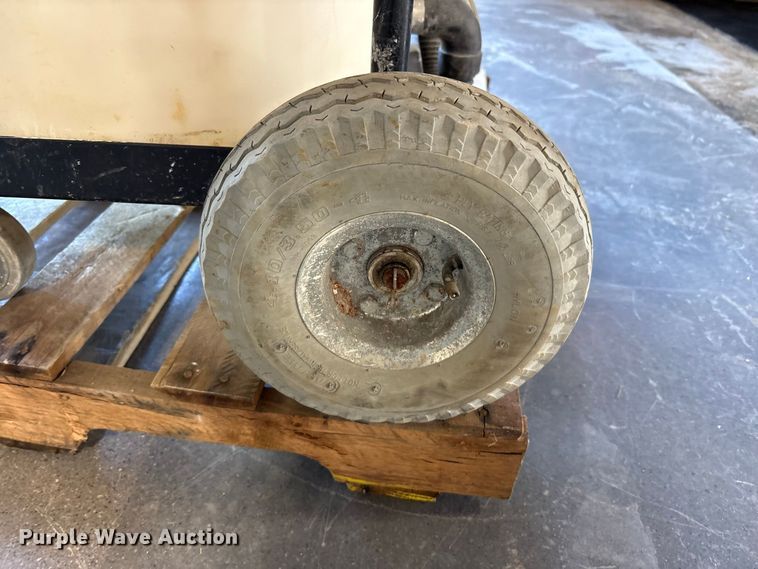 image for item FK2139 Crusader slurry vacuum