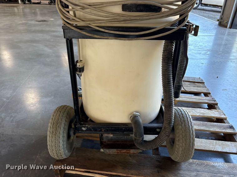 image for item FK2139 Crusader slurry vacuum