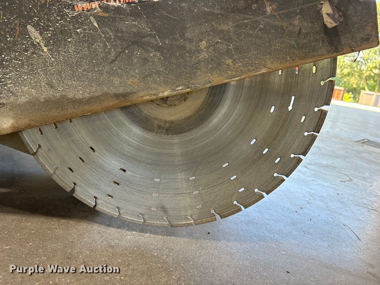 image for item FK2146 Husqvarna FS400 LV concrete saw