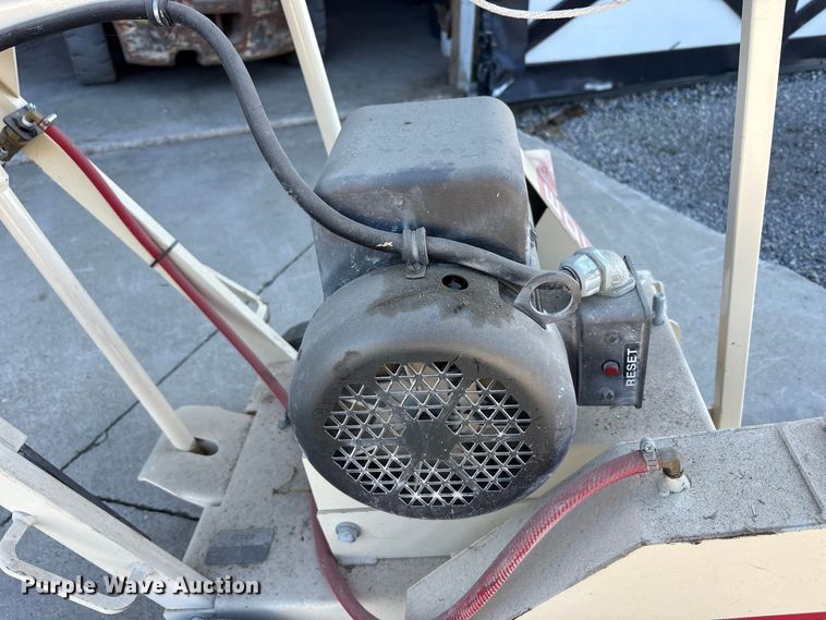 image for item FK2147 Edco DA-18E concrete saw