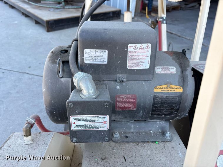 image for item FK2147 Edco DA-18E concrete saw