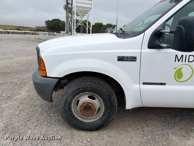 image for item FK3470 2000 Ford F350 Super Duty XL bucket truck