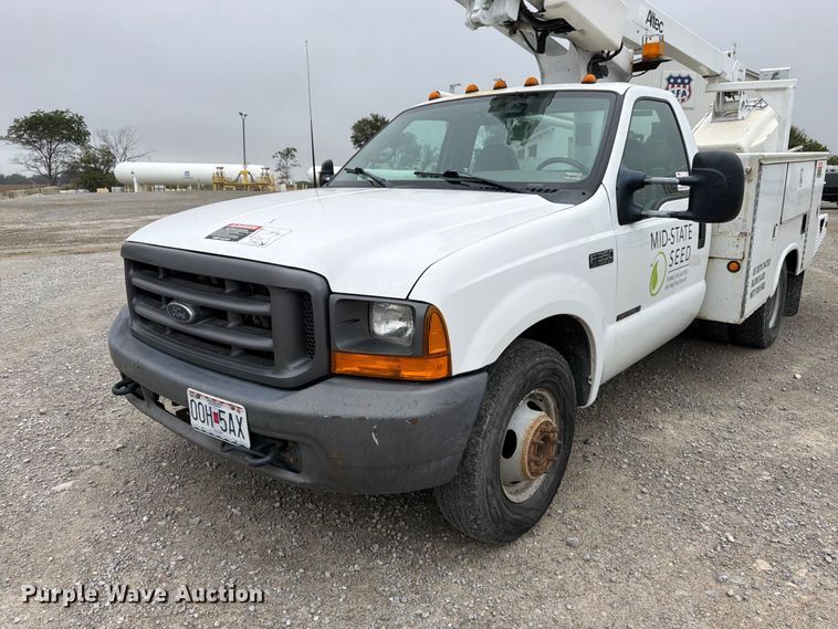 image for item FK3470 2000 Ford F350 Super Duty XL bucket truck
