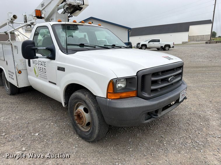 image for item FK3470 2000 Ford F350 Super Duty XL bucket truck