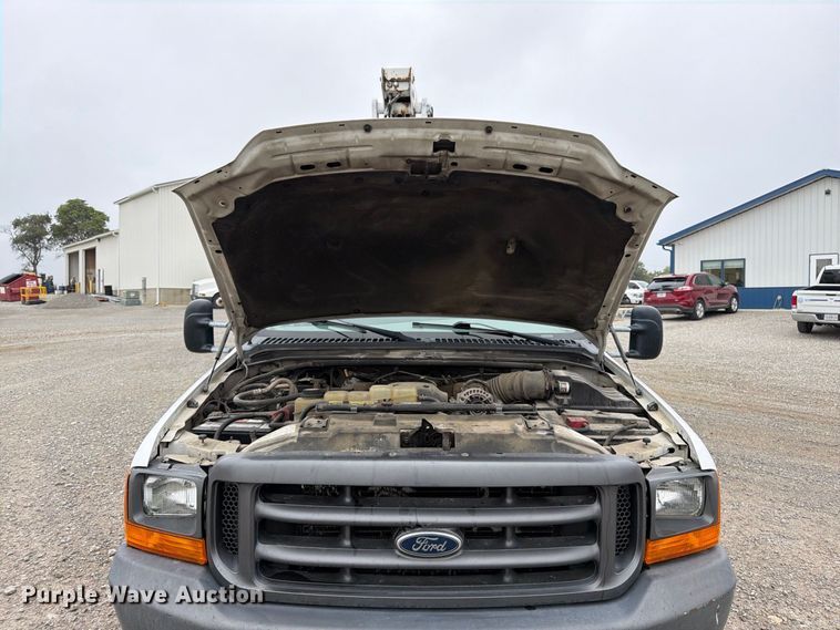 image for item FK3470 2000 Ford F350 Super Duty XL bucket truck