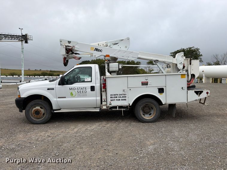 image for item FK3471 2004 Ford F550 Super Duty XL bucket truck