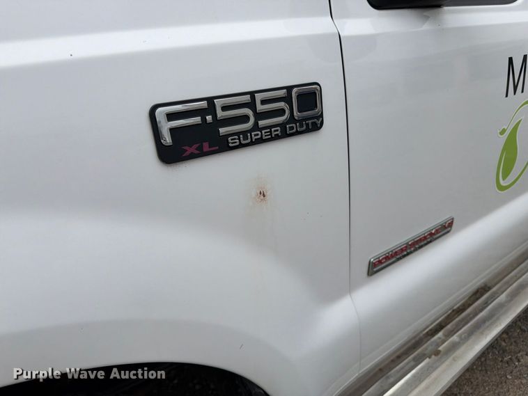 image for item FK3471 2004 Ford F550 Super Duty XL bucket truck