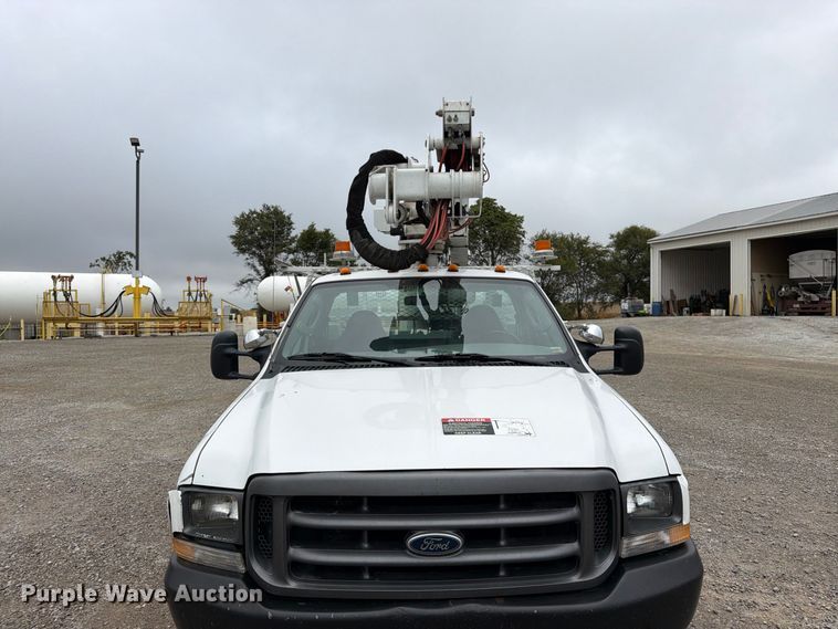 image for item FK3471 2004 Ford F550 Super Duty XL bucket truck
