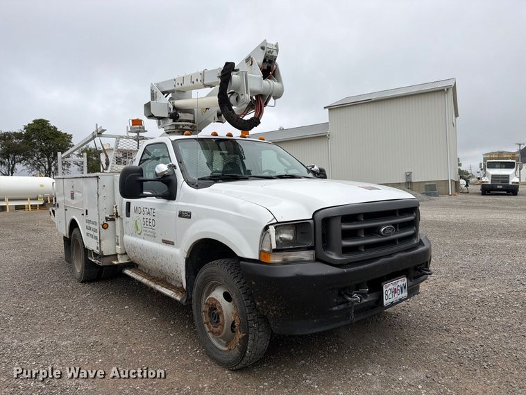image for item FK3471 2004 Ford F550 Super Duty XL bucket truck