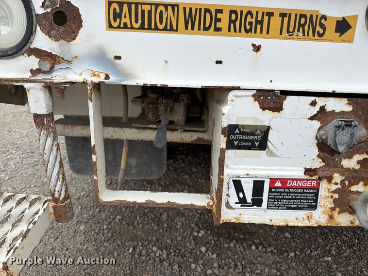 image for item FK3471 2004 Ford F550 Super Duty XL bucket truck