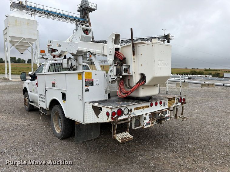 image for item FK3471 2004 Ford F550 Super Duty XL bucket truck