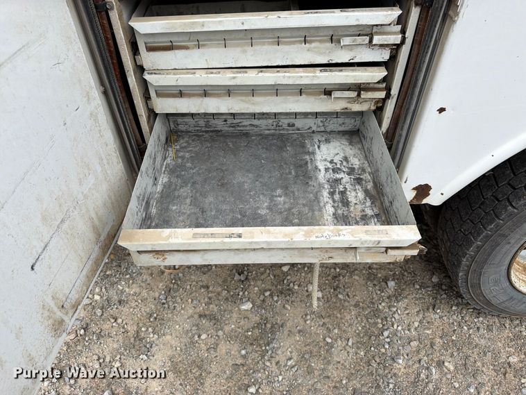 image for item FK3471 2004 Ford F550 Super Duty XL bucket truck