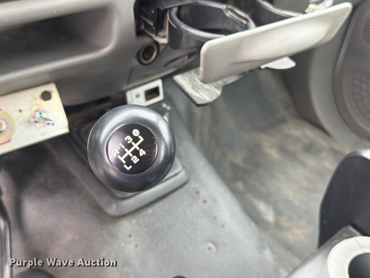 image for item FK3471 2004 Ford F550 Super Duty XL bucket truck