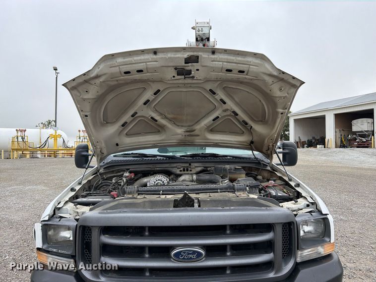 image for item FK3471 2004 Ford F550 Super Duty XL bucket truck