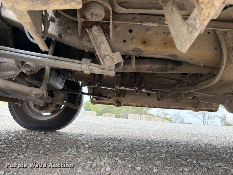 image for item FK3471 2004 Ford F550 Super Duty XL bucket truck