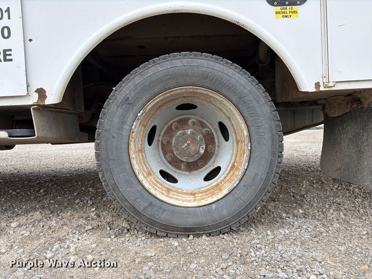 image for item FK3471 2004 Ford F550 Super Duty XL bucket truck