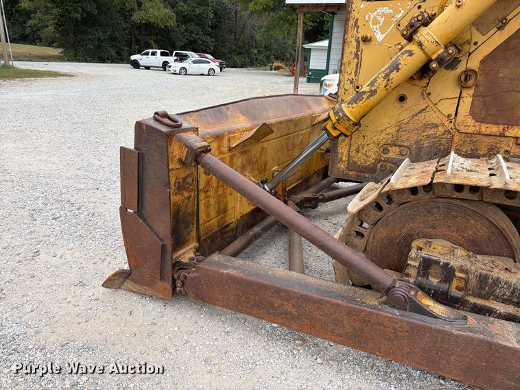 image for item FK3477 1971 Caterpillar D7 dozer