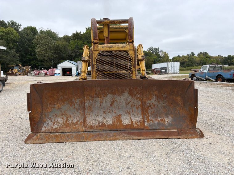 image for item FK3477 1971 Caterpillar D7 dozer