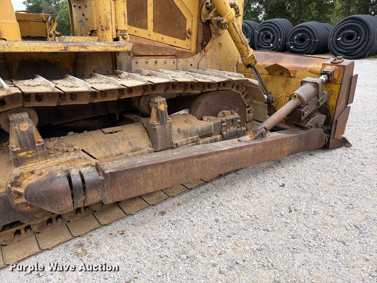 image for item FK3477 1971 Caterpillar D7 dozer